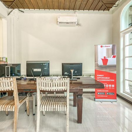 Reddoorz Plus Near Akademi Kepolisian Semarang 3 Extérieur photo