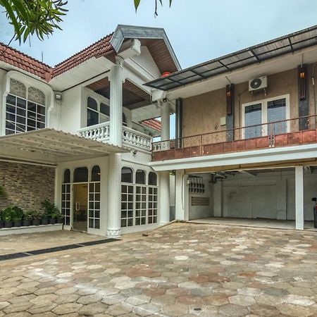 Reddoorz Plus Near Akademi Kepolisian Semarang 3 Extérieur photo