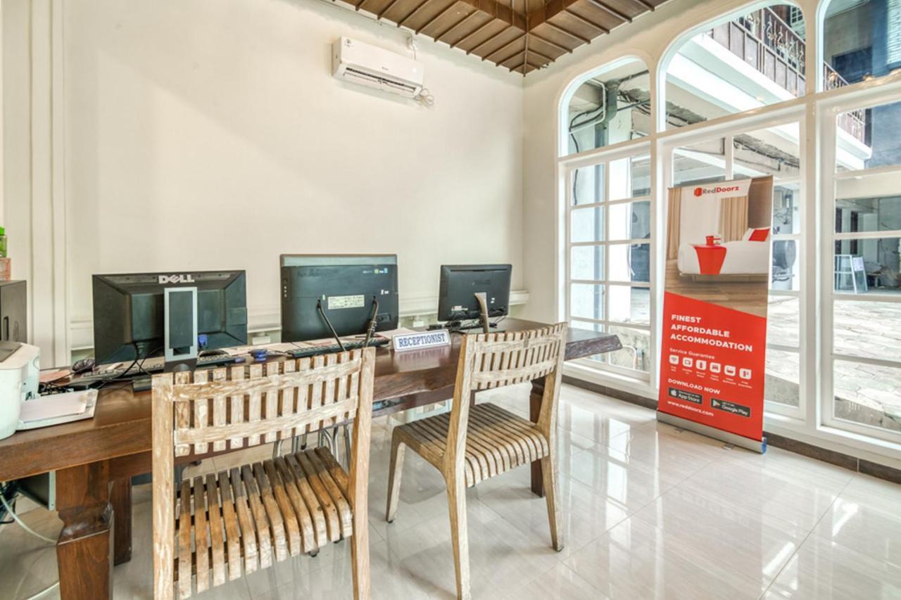 Reddoorz Plus Near Akademi Kepolisian Semarang 3 Extérieur photo