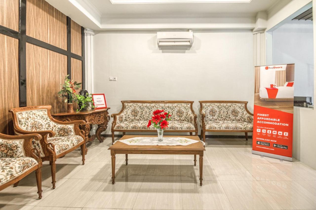 Reddoorz Plus Near Akademi Kepolisian Semarang 3 Extérieur photo
